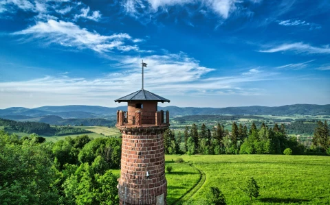 Wieża widokowa na Górze Wszystkich Świętych